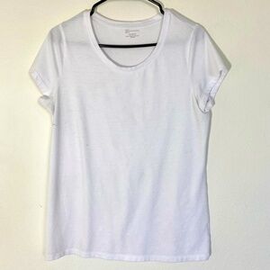 Scoop neck tshirt